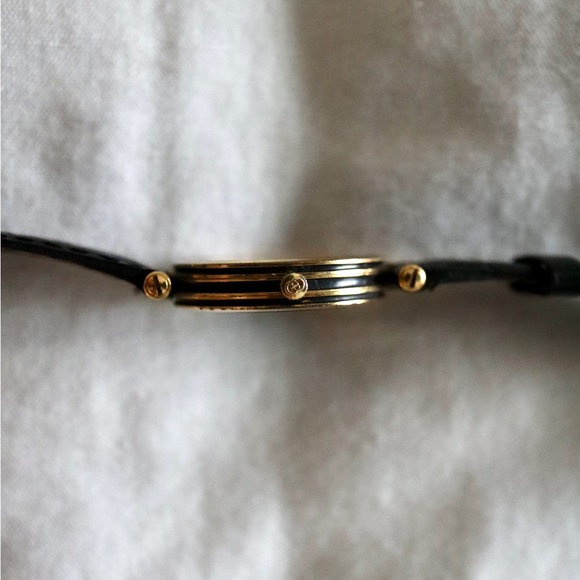 Gucci Vintage Watch - Picture 5 of 9